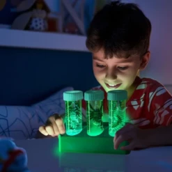 Kidzlabs Glow Critter Lab -Toyology Toys image ae1d1e4b d23a 4841 9fe5 94a21f899397