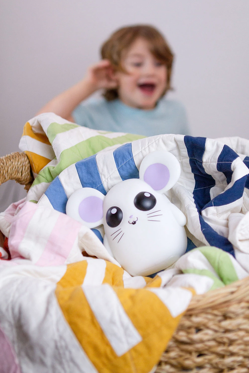 Where is Squeaky? Where Is Squeaky? -Toyology Toys tgtg ho23 tg09026 2